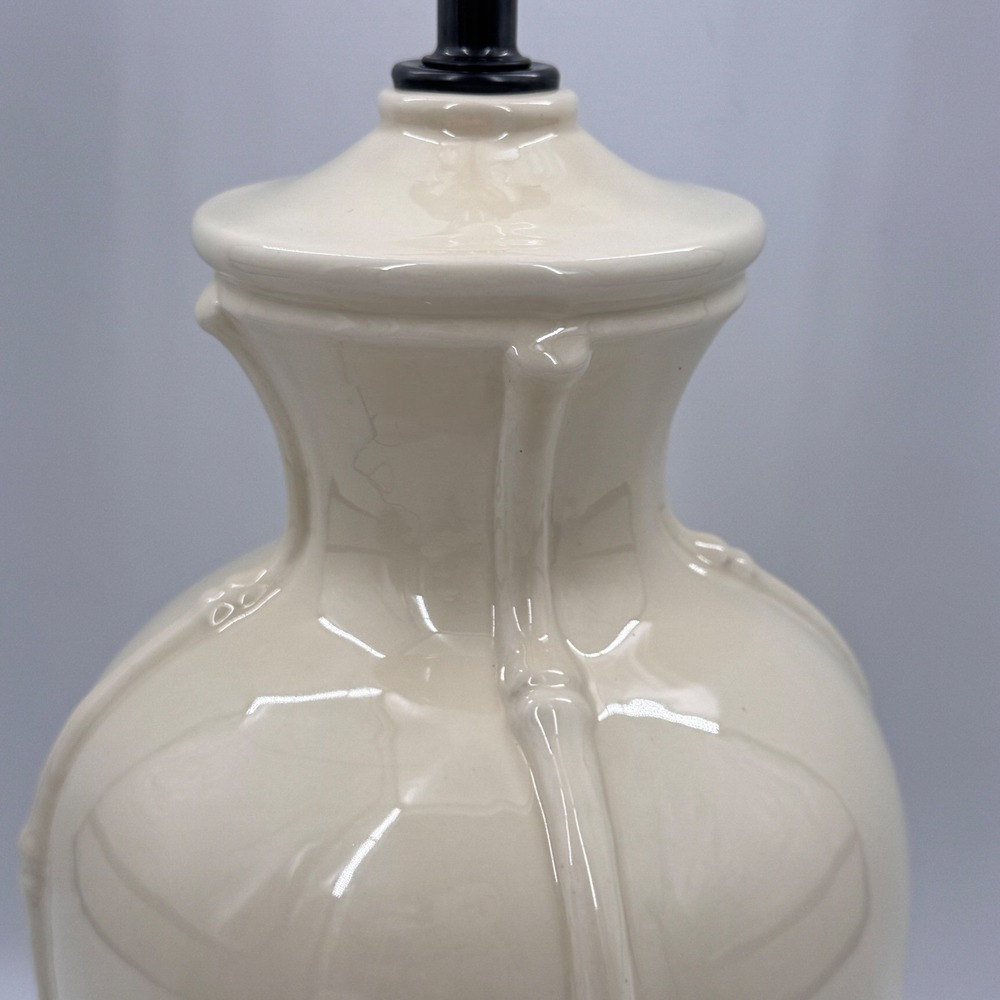 Vintage Chinoiserie Faux Bamboo Ceramic Urn Table Lamp - Picture 2 of 11